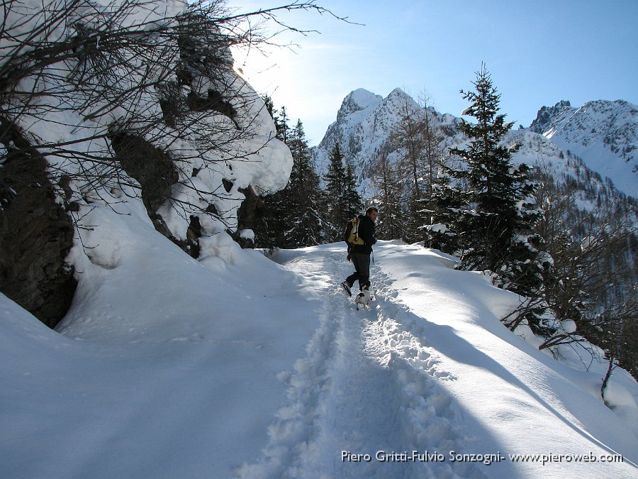 24 Salendo la neve aumenta.jpg